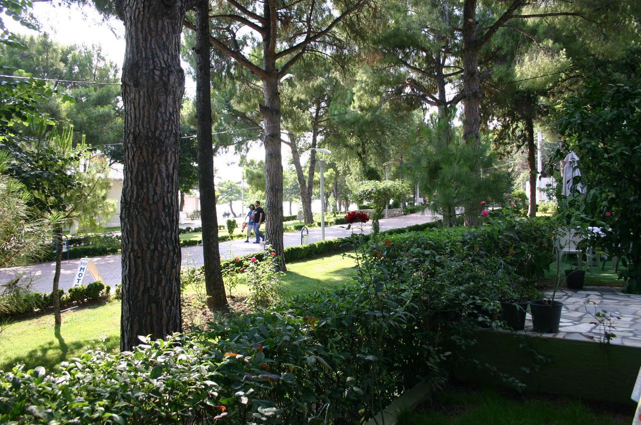 Pekcan Otel Burhaniye Bagian luar foto